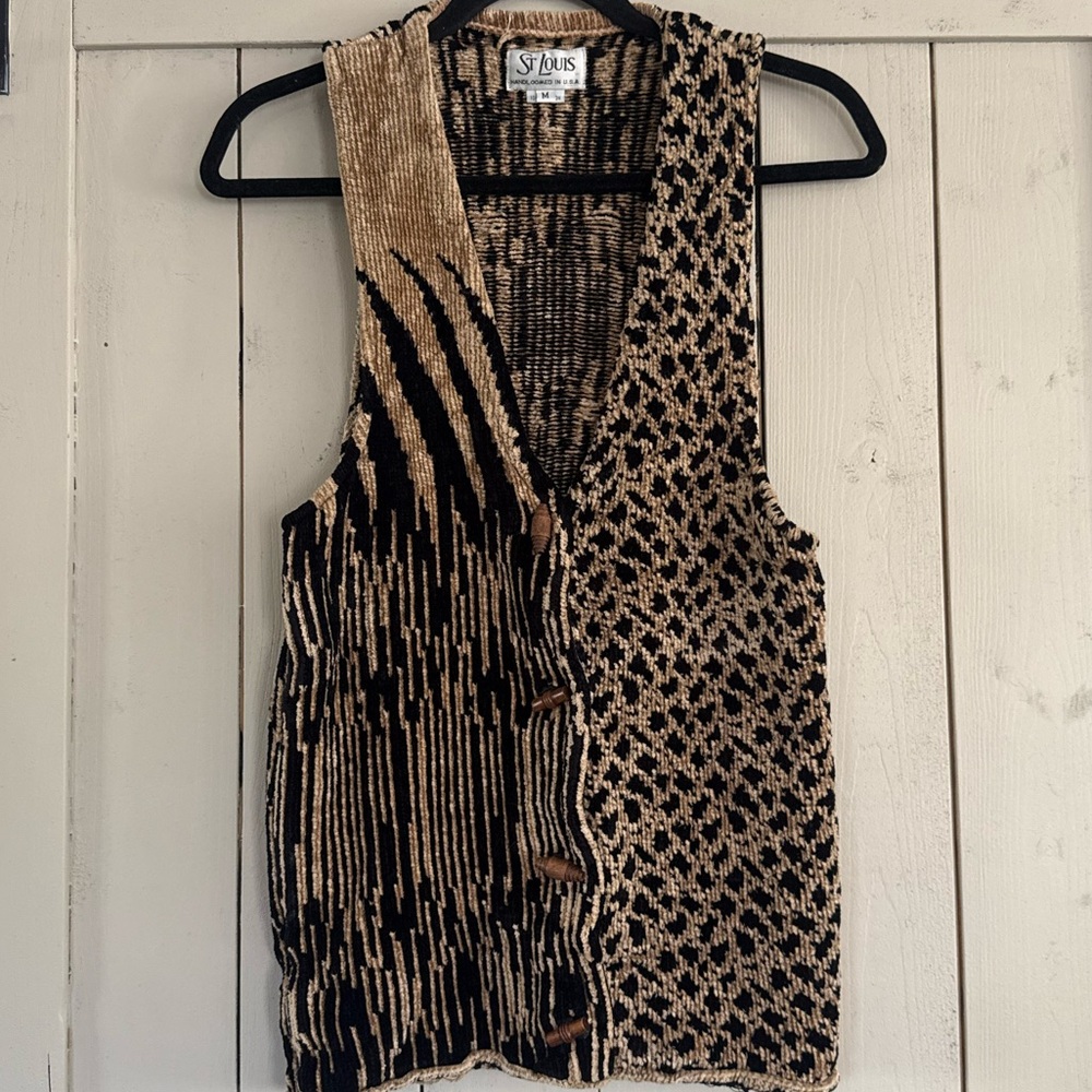 St. Louis vintage  Black and Gold Patterned Knit Vest